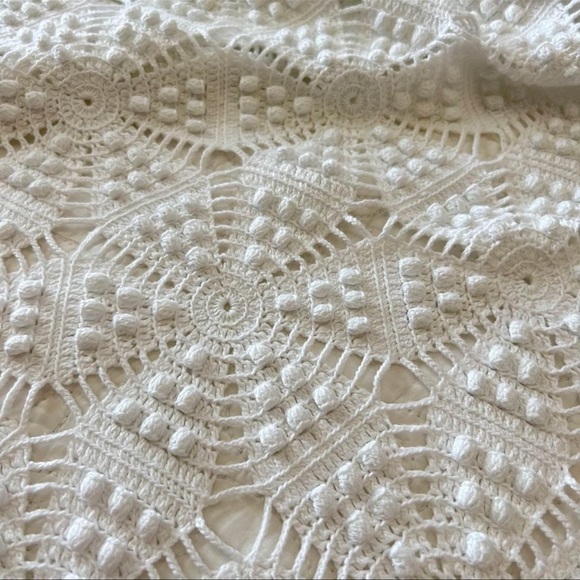 92”x88” Vintage Handmade Popcorn Crochet Bedspread - Mid-Century Modern - Cotton - Picture 8 of 8